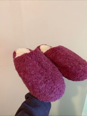 Cozy Fuzzy Slip-On Slippers in Deep Berry